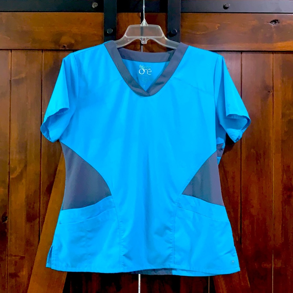 Barco women’s scrub top
